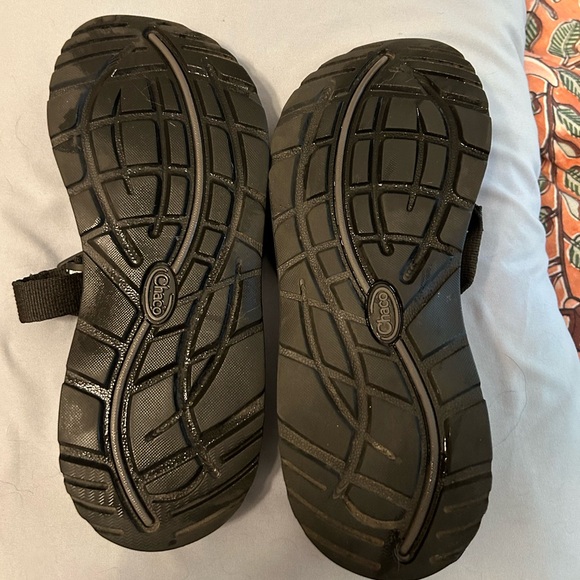 Chaco’s women’s size 8 - Picture 2 of 3